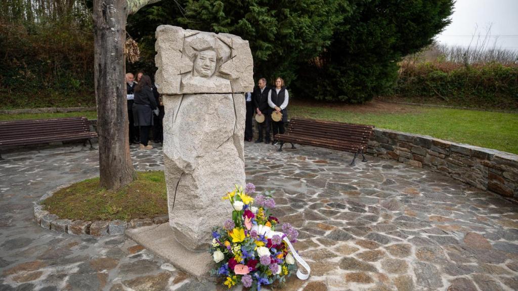 Imagen de la ofrenda floral.