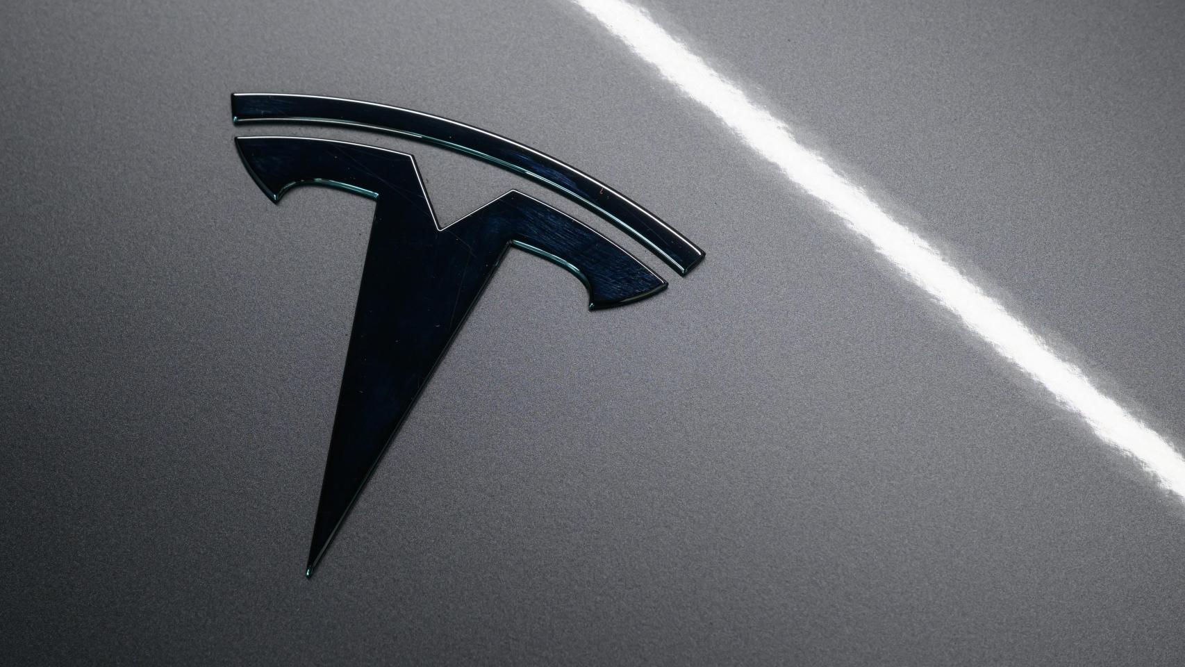 Logo de Tesla.
