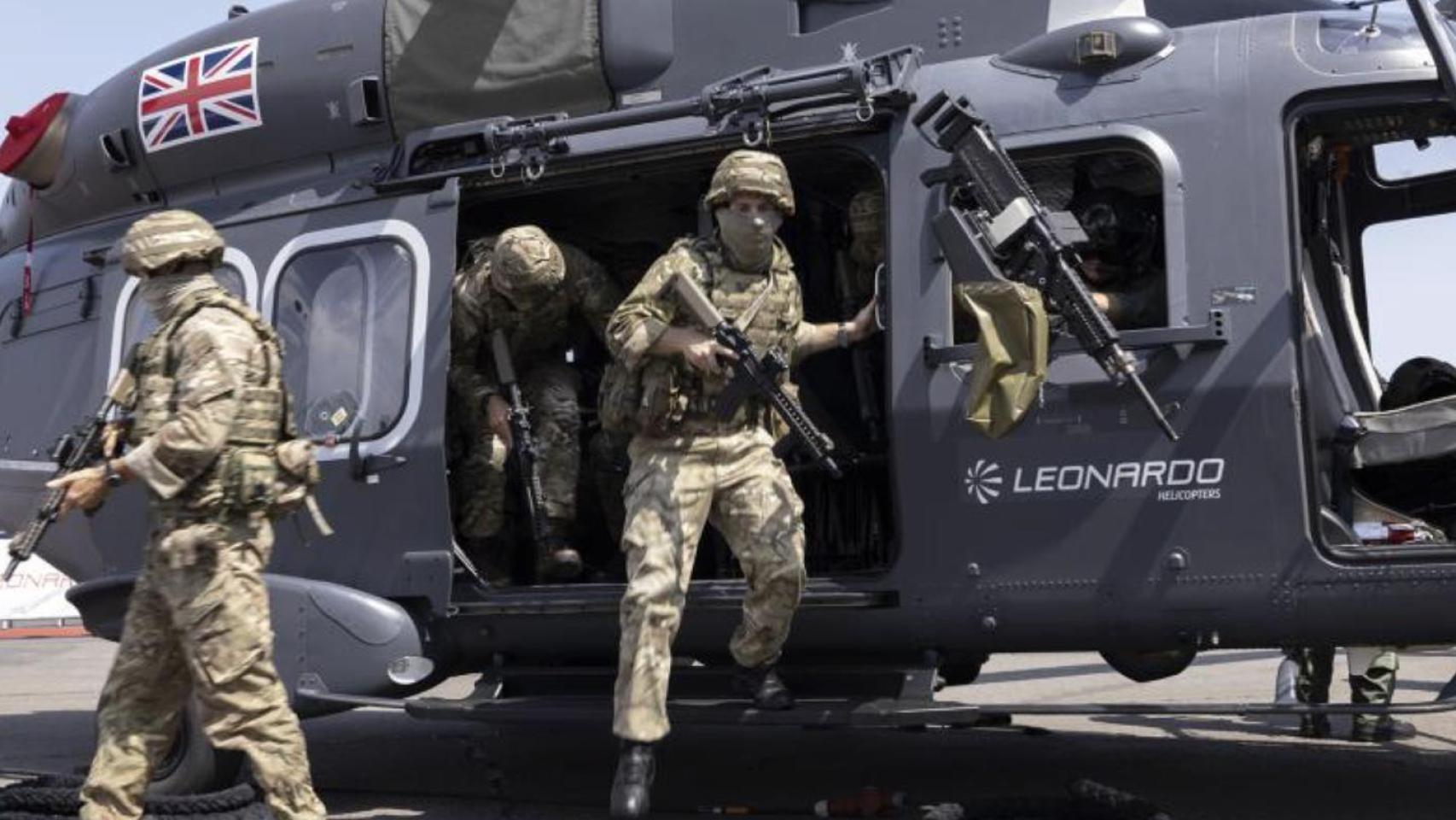El AW149 combina altas prestaciones, menores costes de ciclo de vida y capacidad todo tiempo día/noche en una única plataforma.