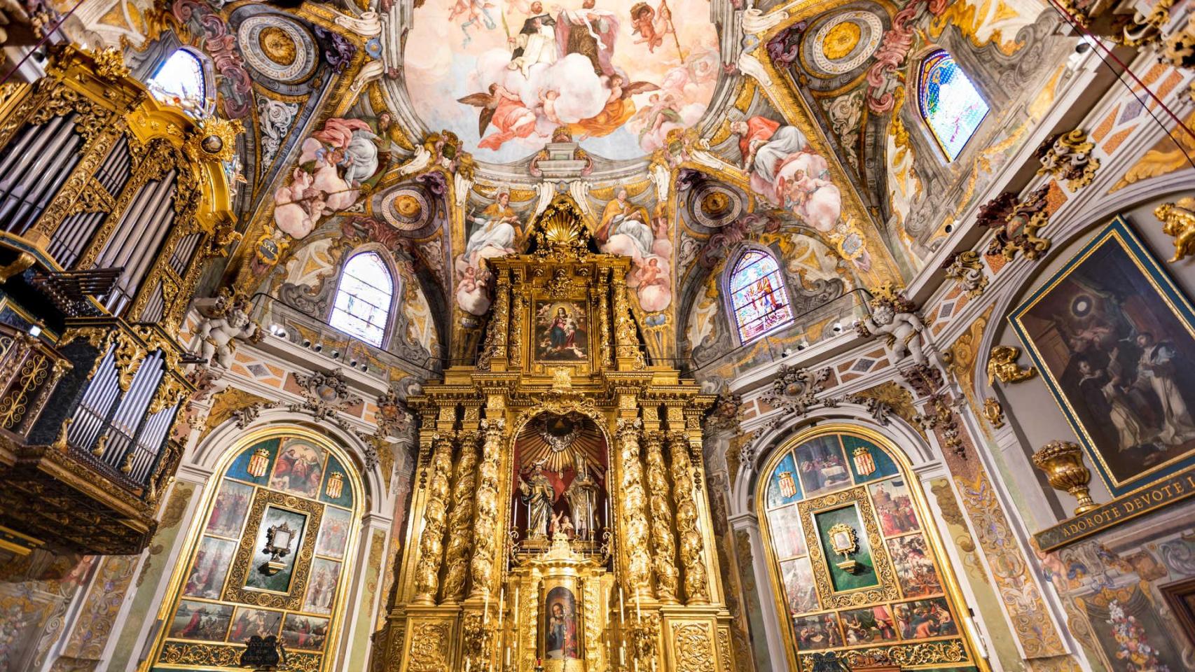 El interior de la Iglesia de San Nicolás de Bari y San Pedro Mártir, en Valencia.