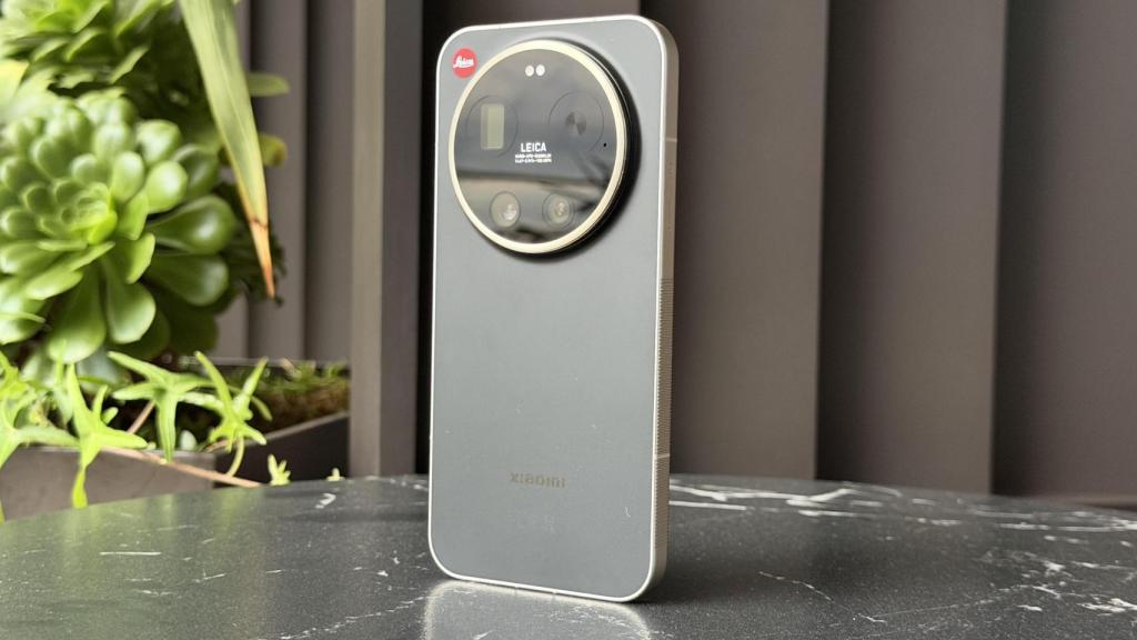 Leica Leitzphone powered by Xiaomi