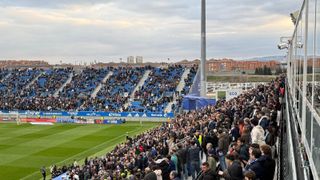 Tensión en el Ibercaja Estadio tras la derrota del Real Zaragoza.