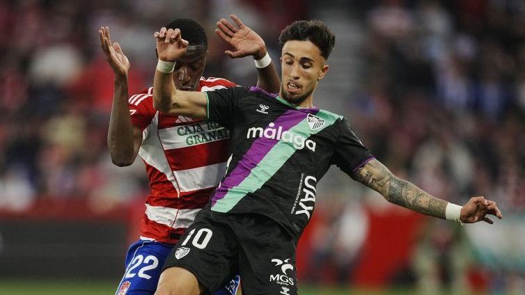 Granada CF vs. Málaga CF de Segunda División, en directo: Chupe falla un penalti (0-0)