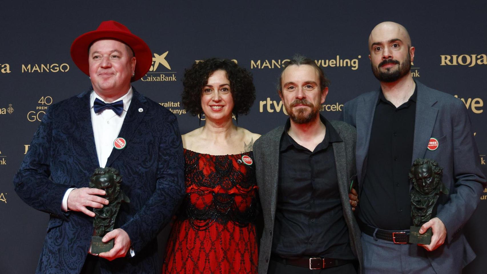 El equipo de 'Gilbert'.
