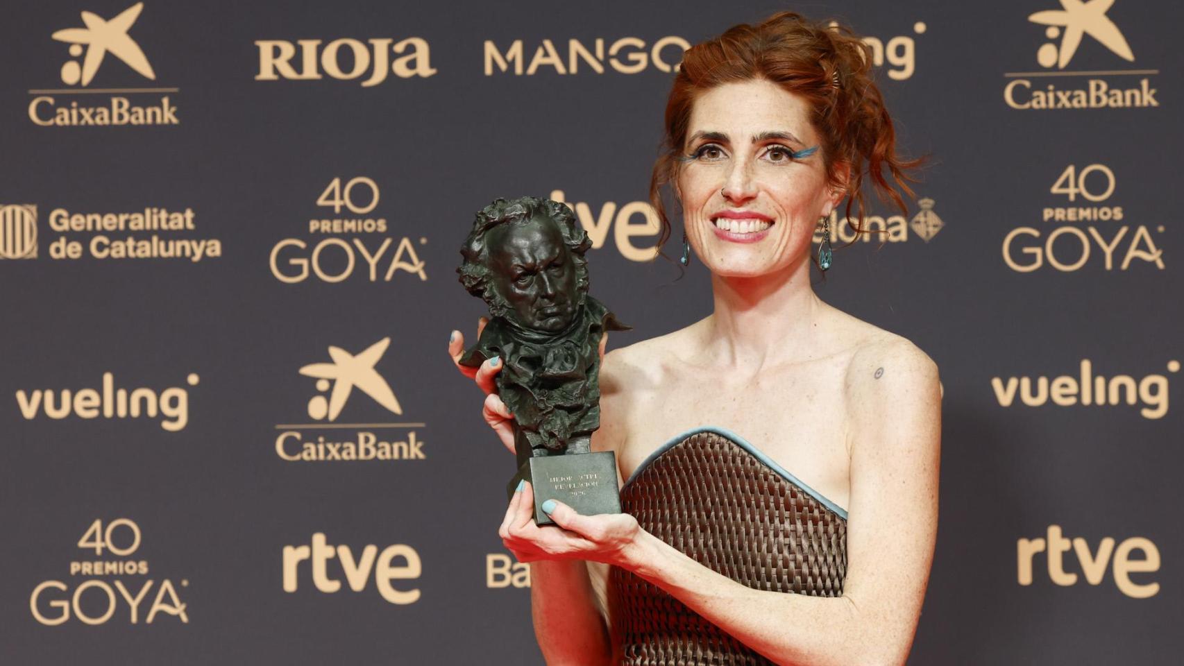 Miriam Garlo se alza con el Goya a la Mejor Actriz Revelación.