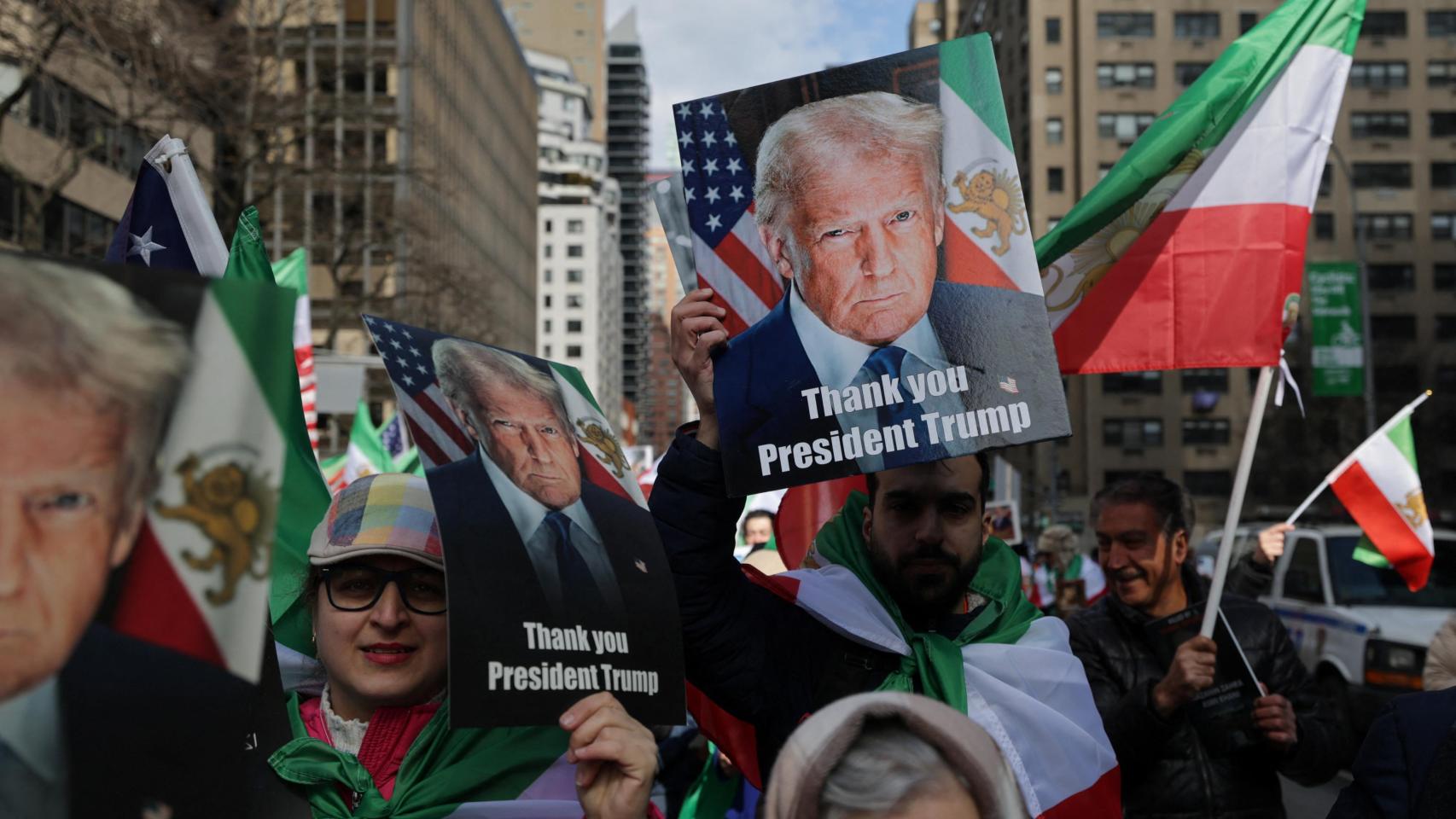 Trump se abre a dialogar con los ayatolás supervivientes en Irán tras los bombardeos y alimenta la idea de la «vía venezolana»