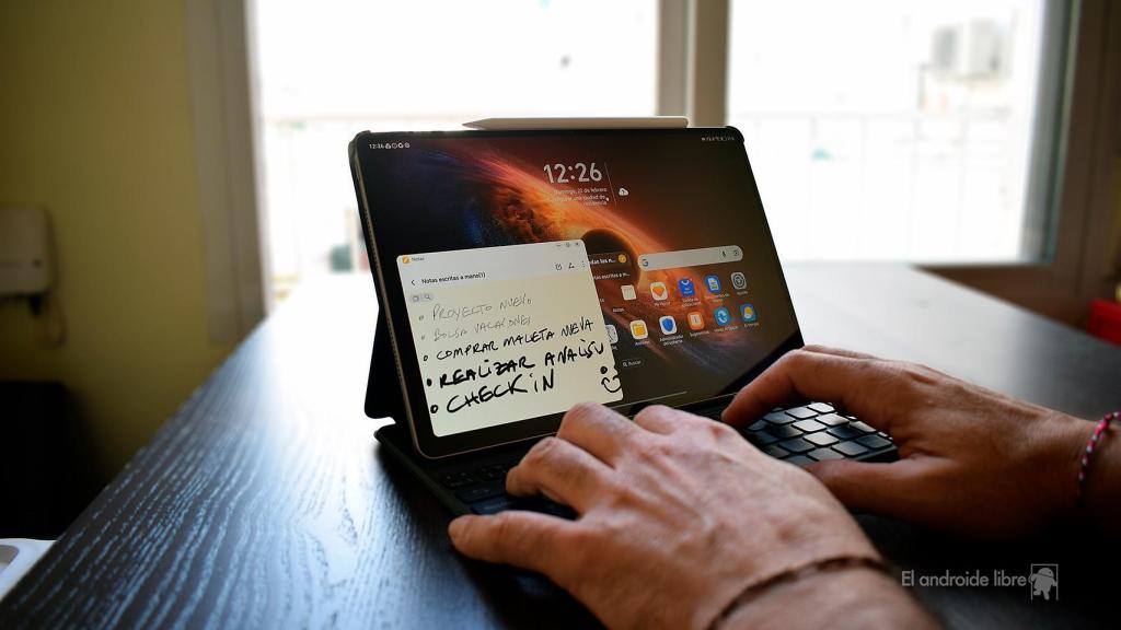 HONOR MagicPad 4