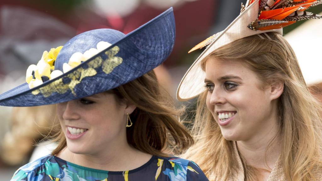 Eugenia y Beatriz, en una edición de Royal Ascot.