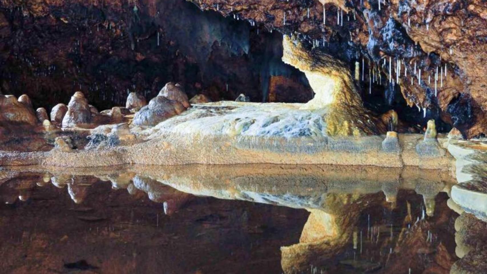 Cueva de Ramera (Cuenca).