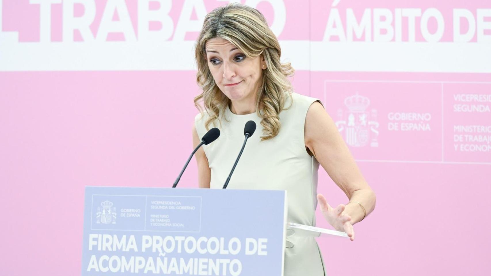 Yolanda Díaz durante la firma del Protocolo de acompañamiento para las personas trans en el ámbito de la empresa.