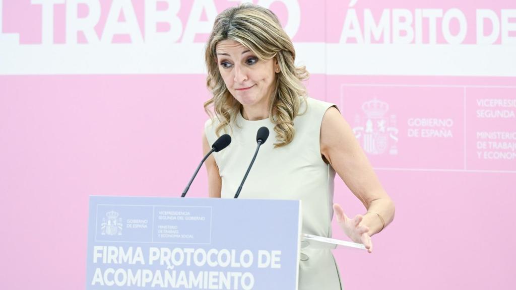 Yolanda Díaz durante la firma del Protocolo de acompañamiento para las personas trans en el ámbito de la empresa.