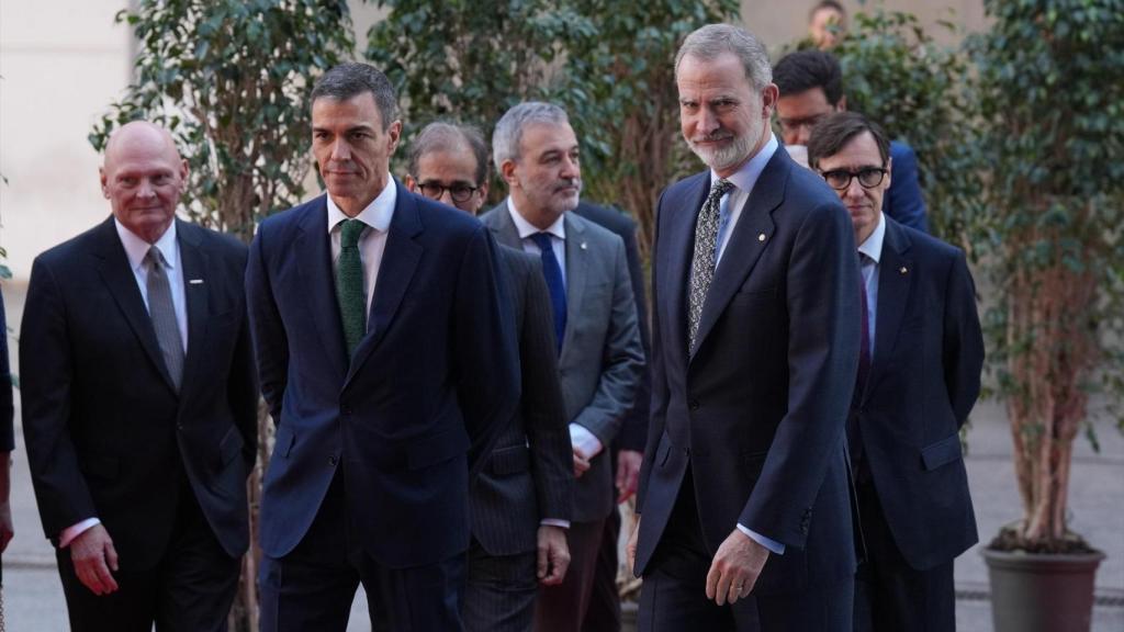 Pedro Sánchez y Felipe VI durante la inauguración del MWC 2026 de Barcelona