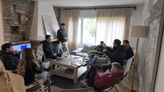 Una reunión de trabajo de directivos de Tumanag3r.