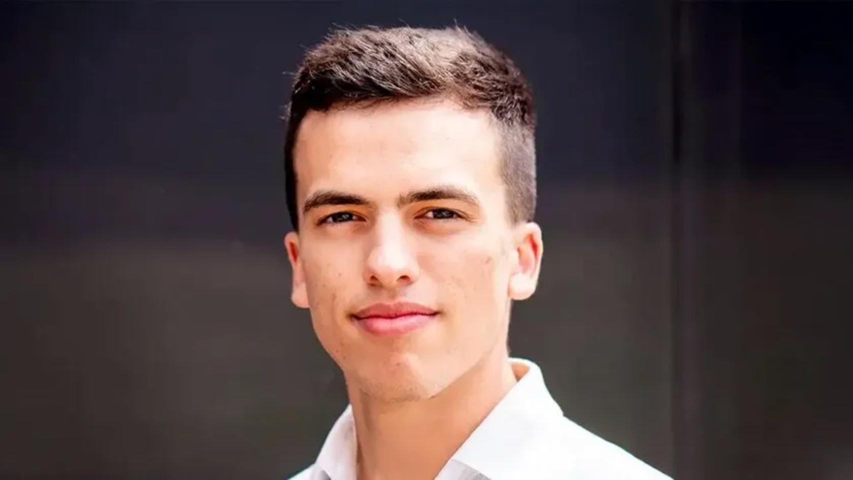 Leonidas Askianakis ha creado una 'startup' para acabar con la basura espacial.