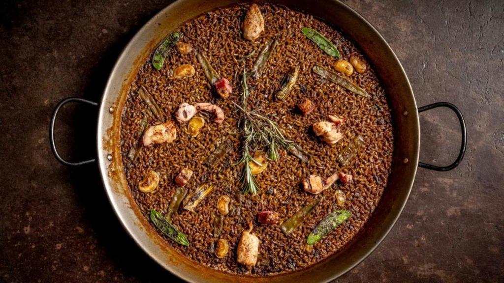 Paella valenciana sin huesos.