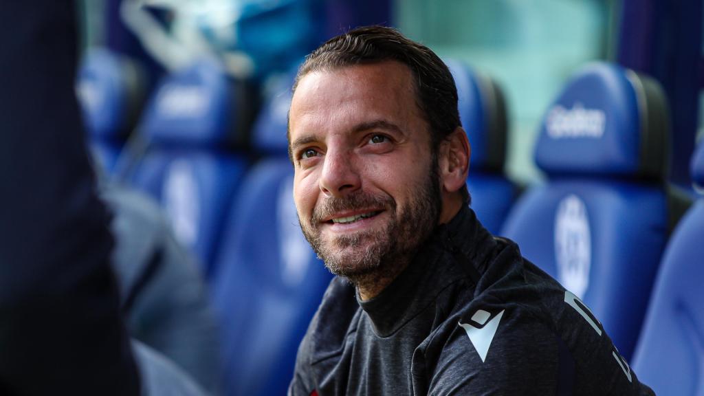 Roberto Soldado, en el banquillo