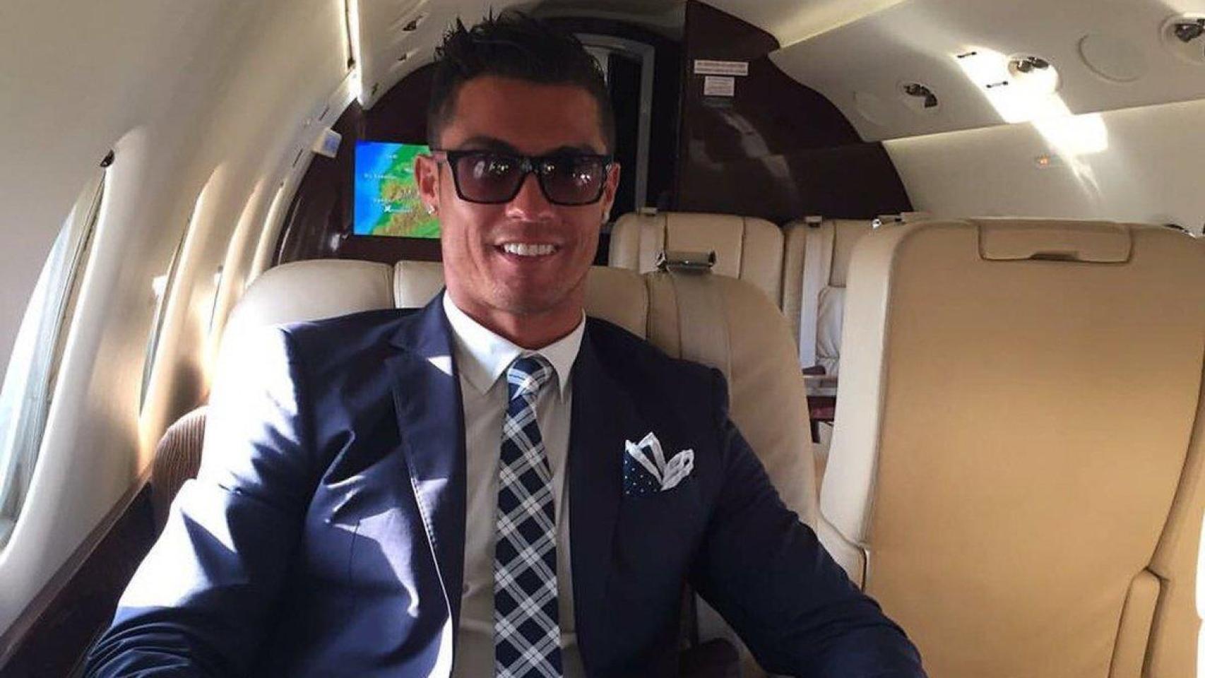 Cristiano Ronaldo, en su avión privado.
