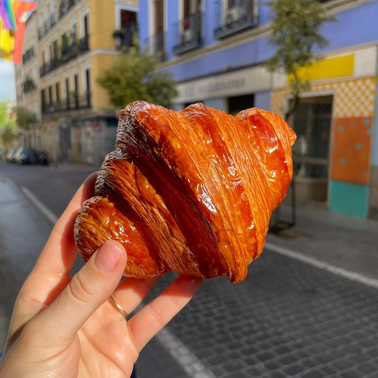 Uno de los cruasanes de Santo Bakehouse.