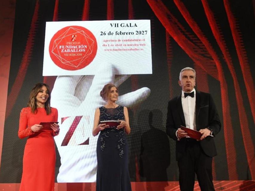 Ana Terradillos, Patricia Betancort y Javier Barroso, presentadores del acto.