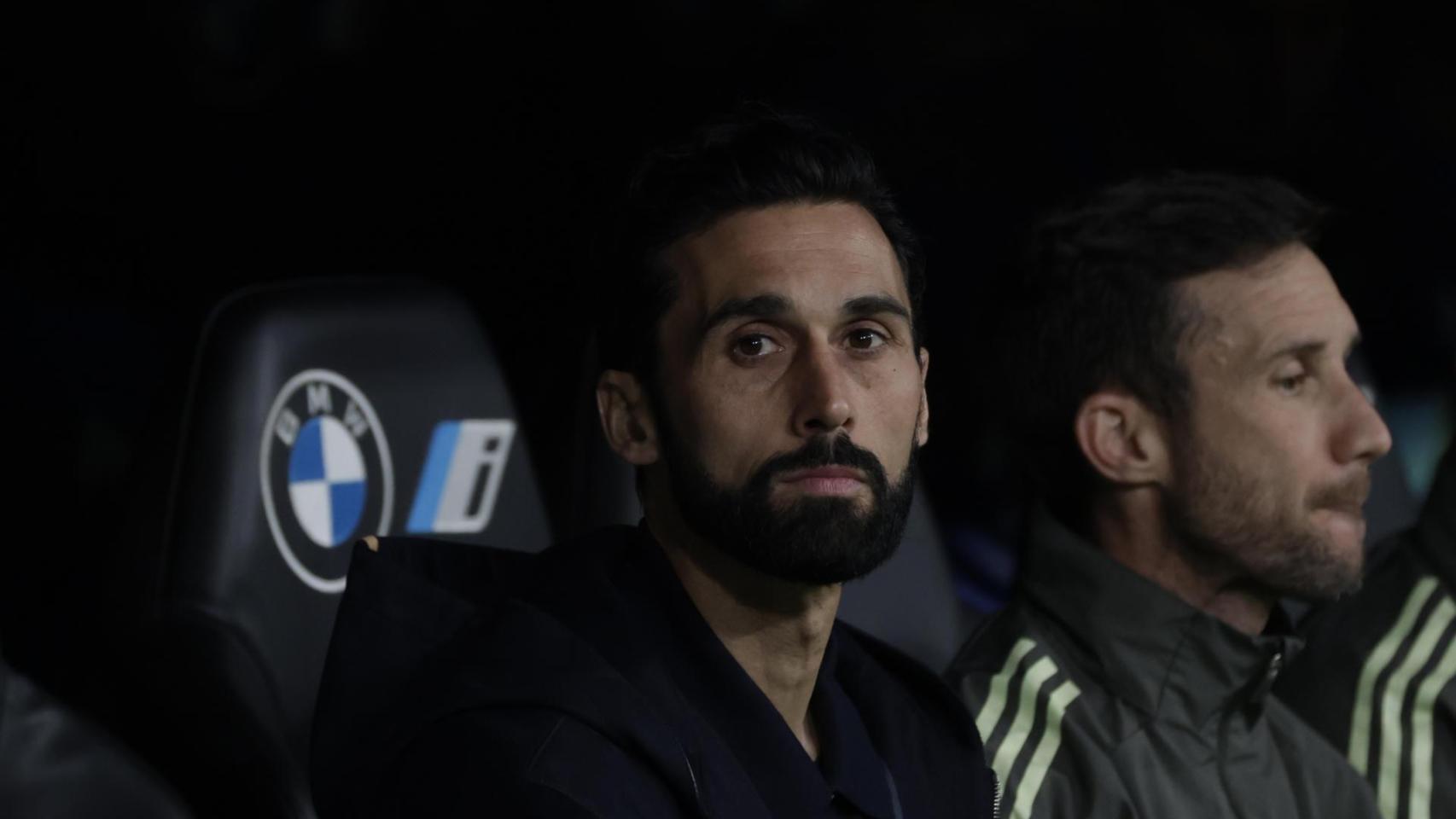 Álvaro Arbeloa, en el banquillo del Real Madrid