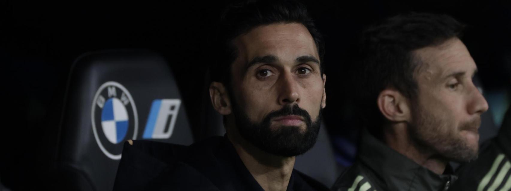 Álvaro Arbeloa, en el banquillo del Real Madrid
