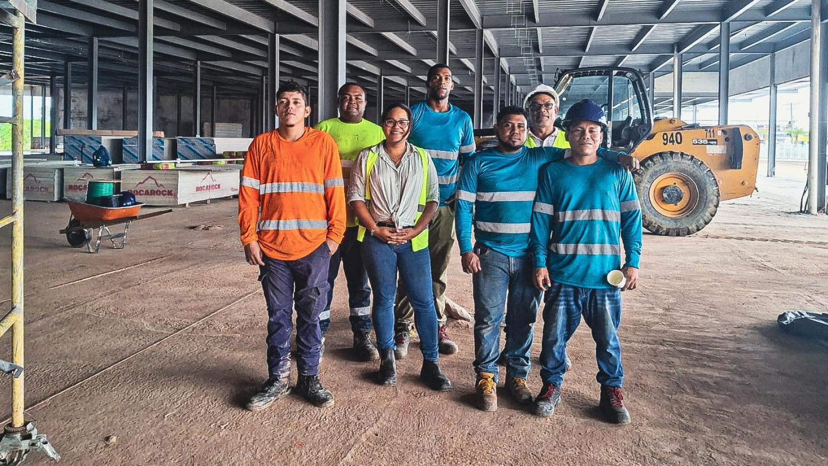 Lerbis Carreño directora de su empresa de construcción en Panamá.