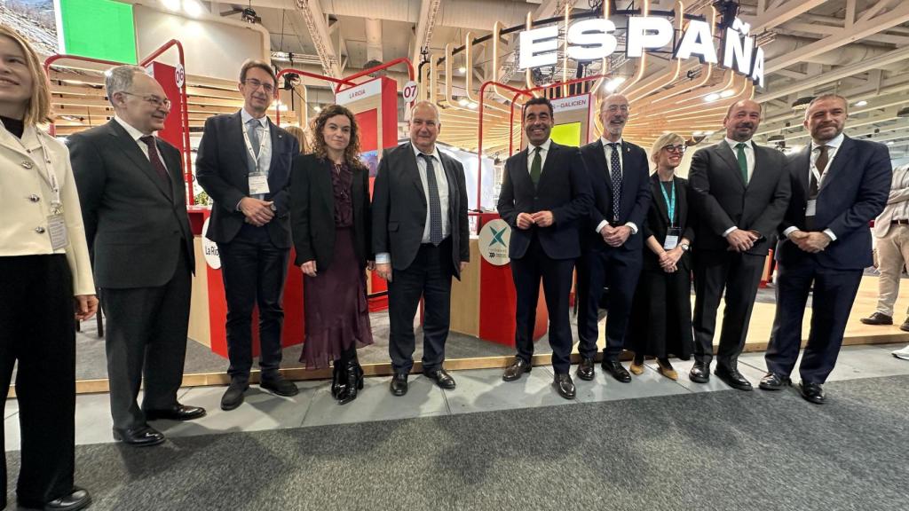 El presidente de la Deputación, Luis López, tras el encuentro con el ministro de Turismo, Jordi Hereu