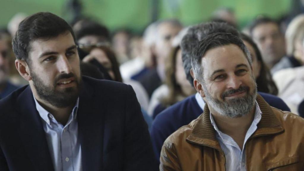 José Ángel Antelo y Santiago Abascal, en un acto de partido.