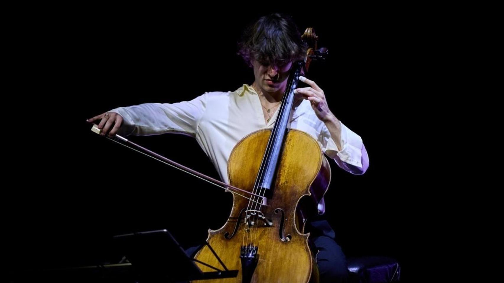 Guillem Grácia en el km 0. Foto: Paula González Rojas / Fundación Ibermúsica.