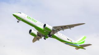 Binter reforzará las frecuencias entre Vigo y Canarias para este verano: se podrá volar todos los días