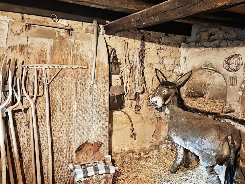 Interior de la Casa del Abuelo en el pueblo palentino.