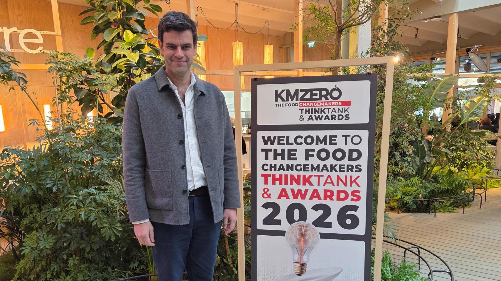 Rodrigo García, cofundador de Notpla, startup con sede en Londres, creadora de envases biodegradables y comestibles a partir de algas marinas para ofrecer una alternativa a los plásticos de un solo uso.
