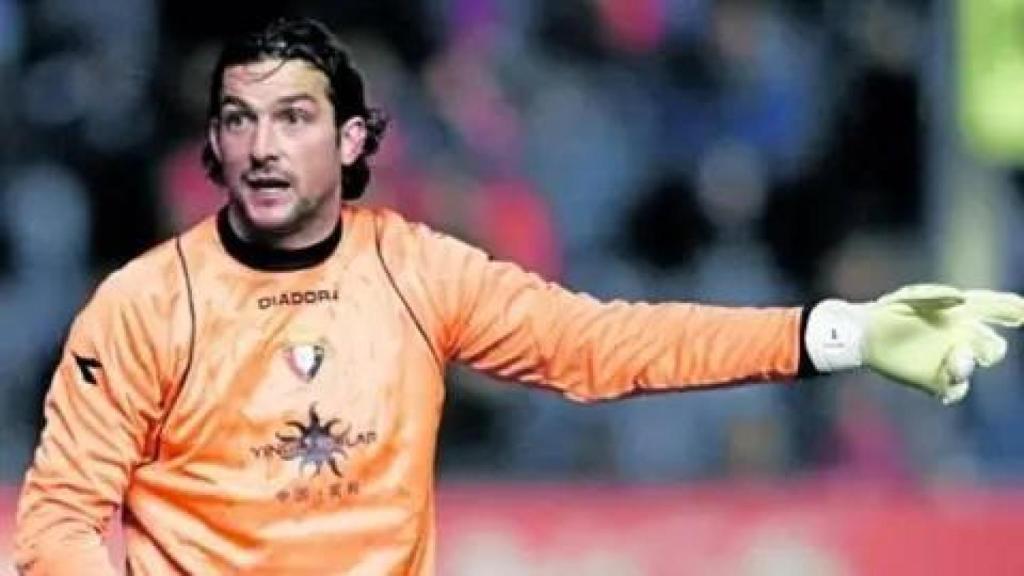Ricardo López, durante un partido con el Osasuna.