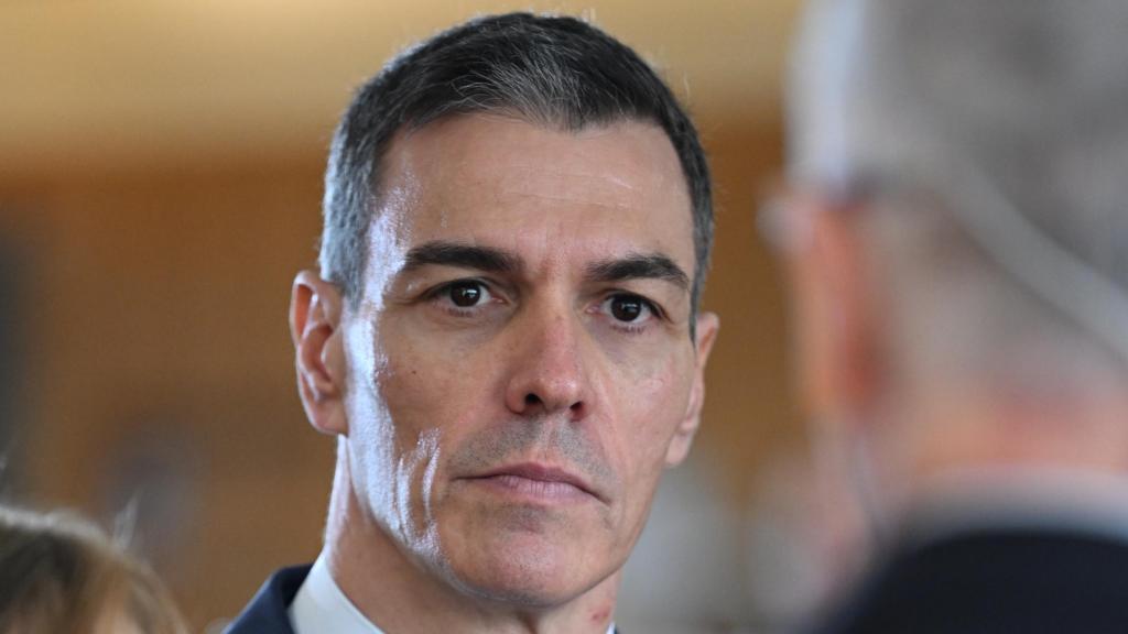 Pedro Sánchez, este martes visitando los laboratorios GSK.