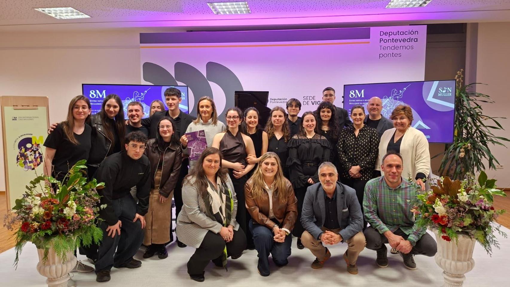 La Diputación celebra el 8-M en Vigo con la inauguración de la exposición MULLER10