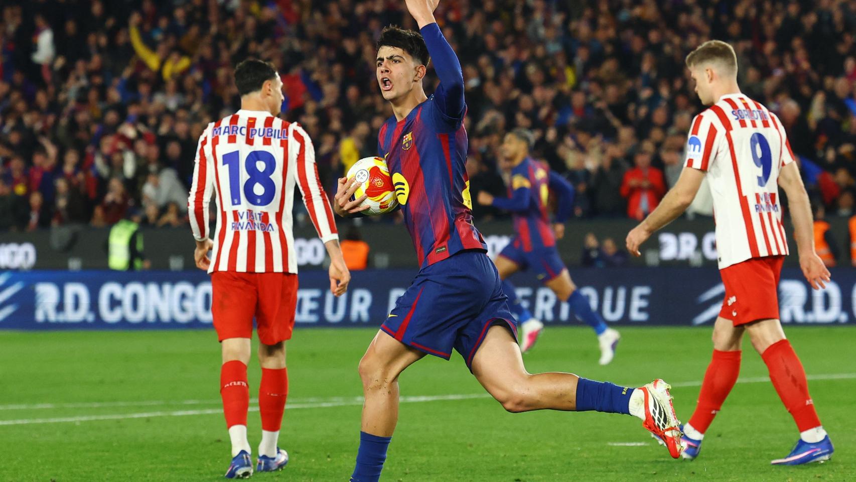 Marc Bernal celebra su segundo gol ante el Atlético.