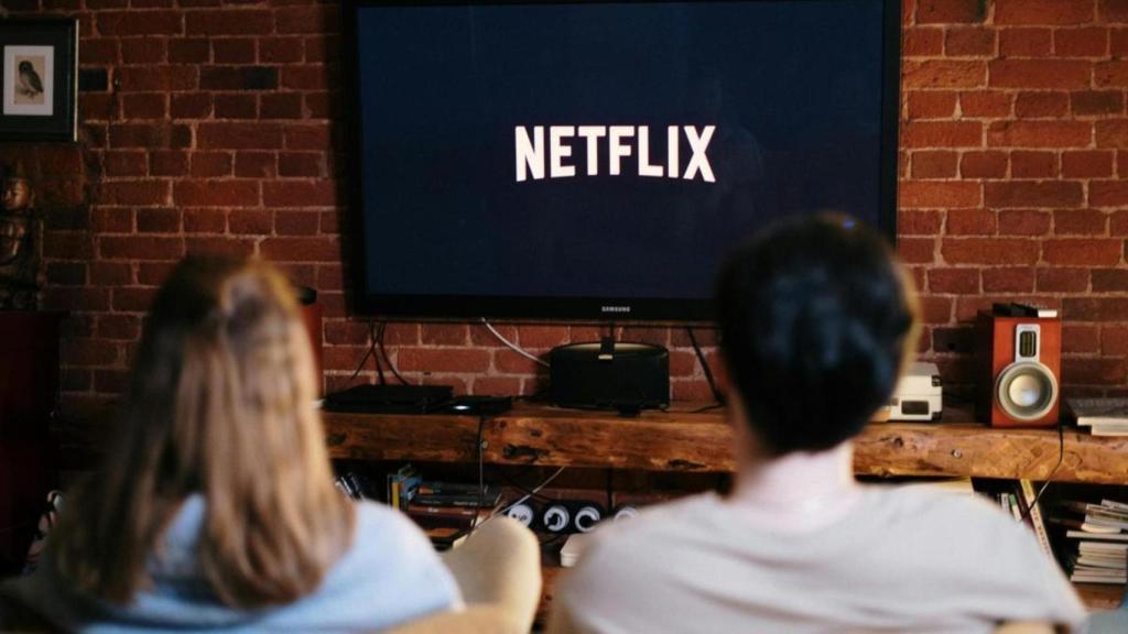 Confirmado por científicos de EEUU: ver muchos episodios seguidos de una serie hace que la historia sea mejor