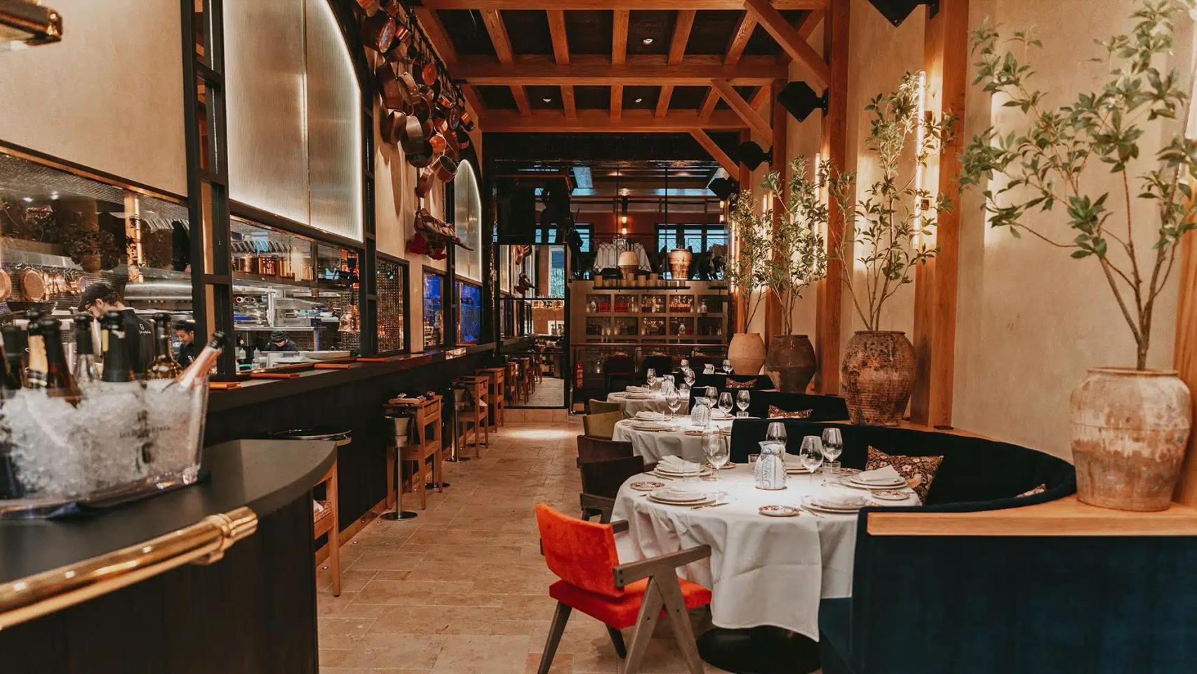 Los vinos que recomienda Carlos Herrera de su última comida en un asador de Madrid