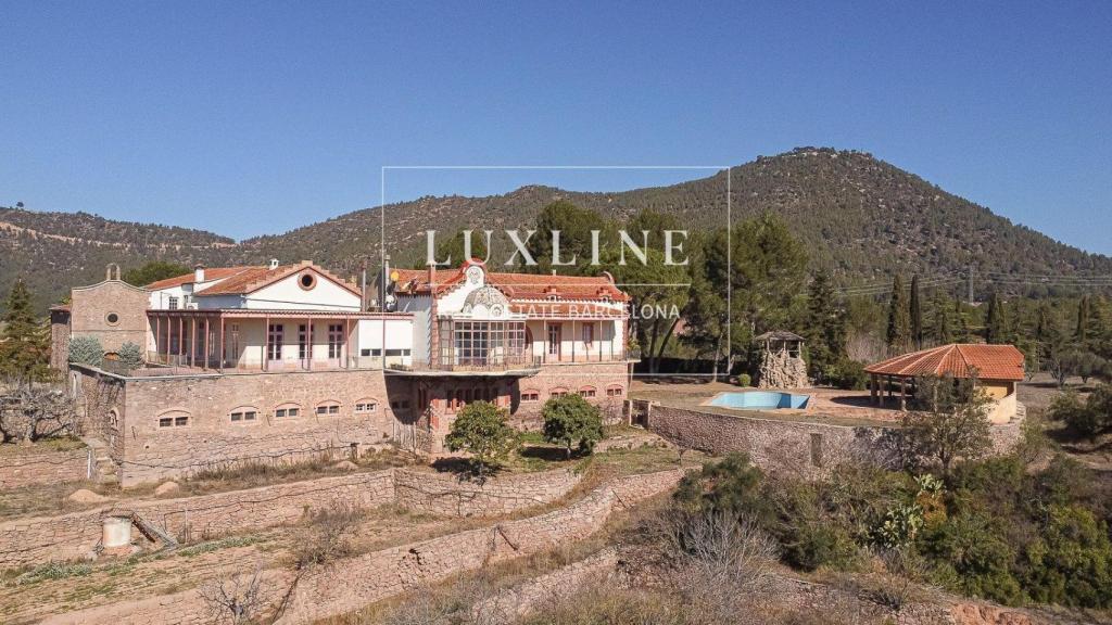 La finca que Rauw Alejandro no puede vender.