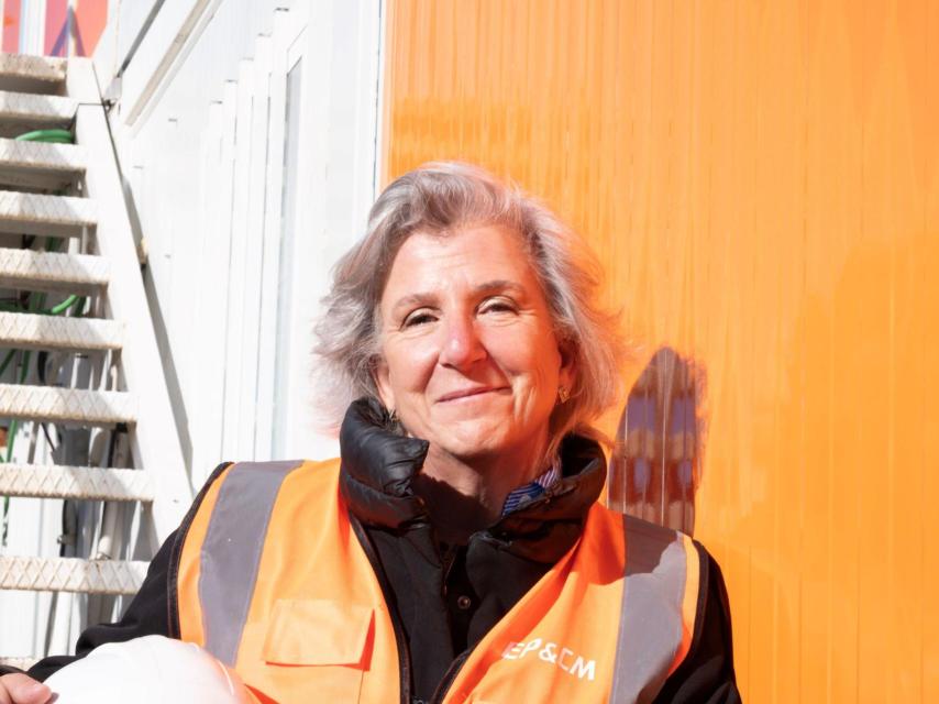Cantón supervisa las obras personalmente.