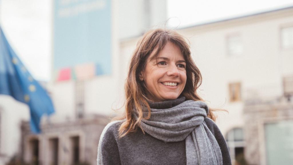 Almudena Martorell, en el exterior de la Fundación A LA PAR.