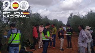 Imagen de la intervención de la Policía Nacional en Dos Hermanas.