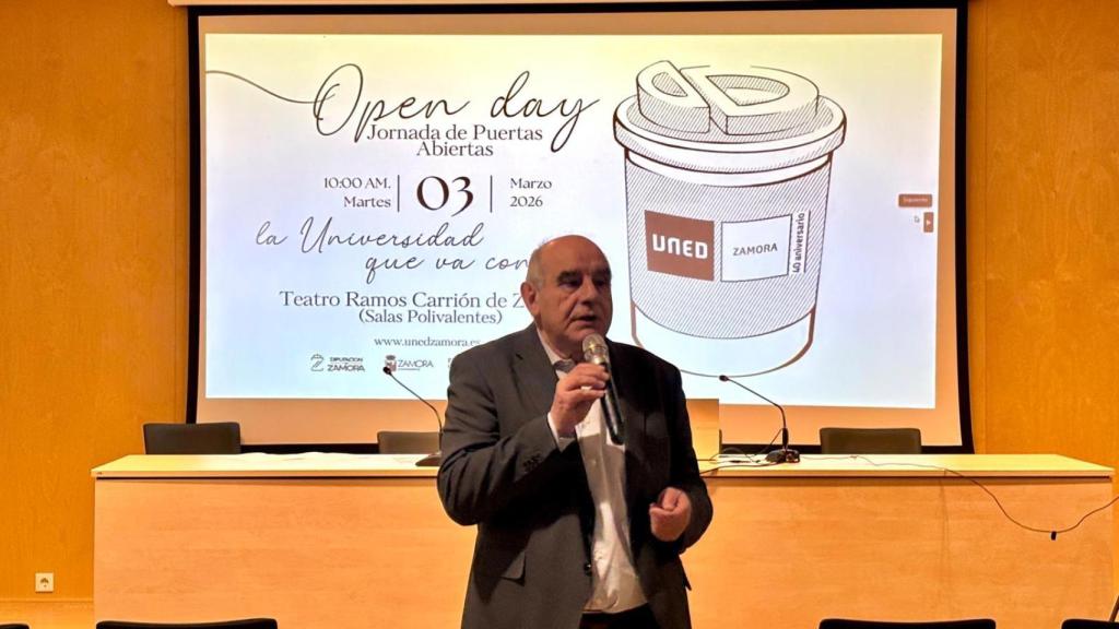 El director del centro, Antonio Rodríguez, agradeció la alta participación y animó a los presentes a formar parte de la comunidad universitaria de UNED Zamora.