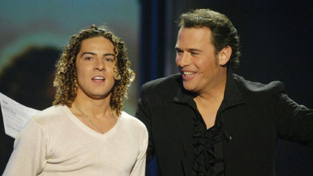 David Bisbal y Carlos Lozano, en una gala de 'Operación Triunfo'.