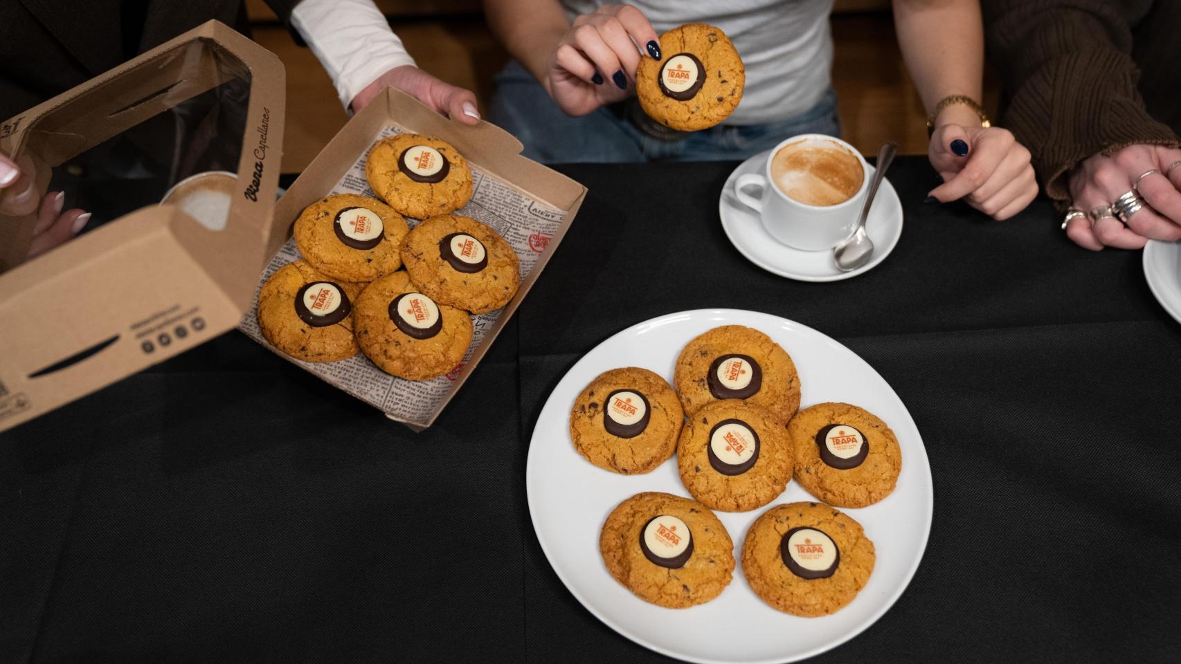 Imagen de la nueva galleta artesana de Trapa y Viena Capellanes.