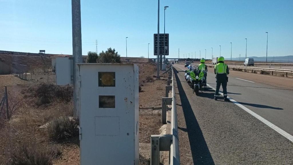 La Guardia Civil de Teruel investiga a un conductor por exceso de velocidad.