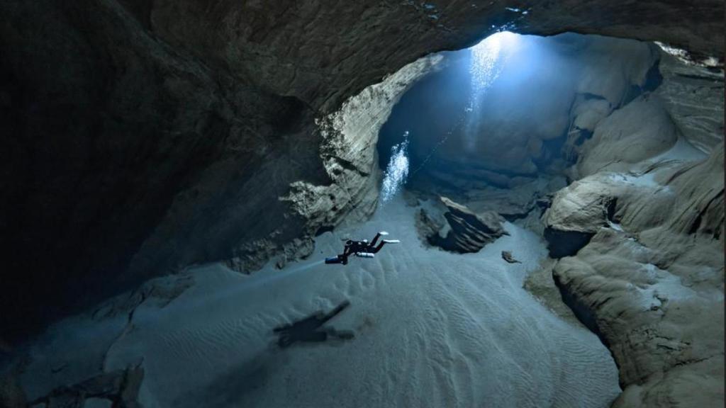 'Halocline' ha ganado el tercer premio en la categoría 'Wide Angle' de los UPY.