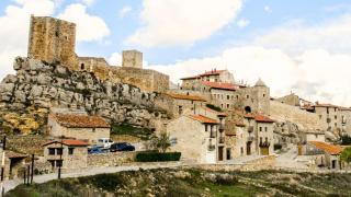 Vistas de Puertomingalvo y su castillo