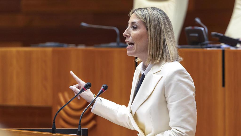 La candidata popular a la reelección como presidenta de la Junta de Extremadura, María Guardiola, durante su intervención durante la segunda jornada de la sesión de investidura, este miércoles en Mérida.