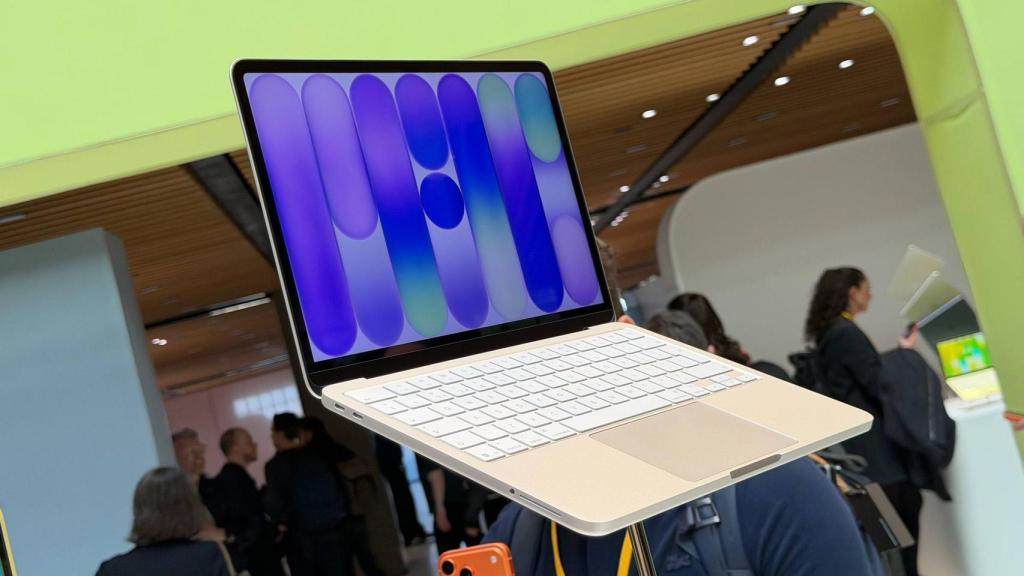 MacBook Neo en el evento oficial de Apple.